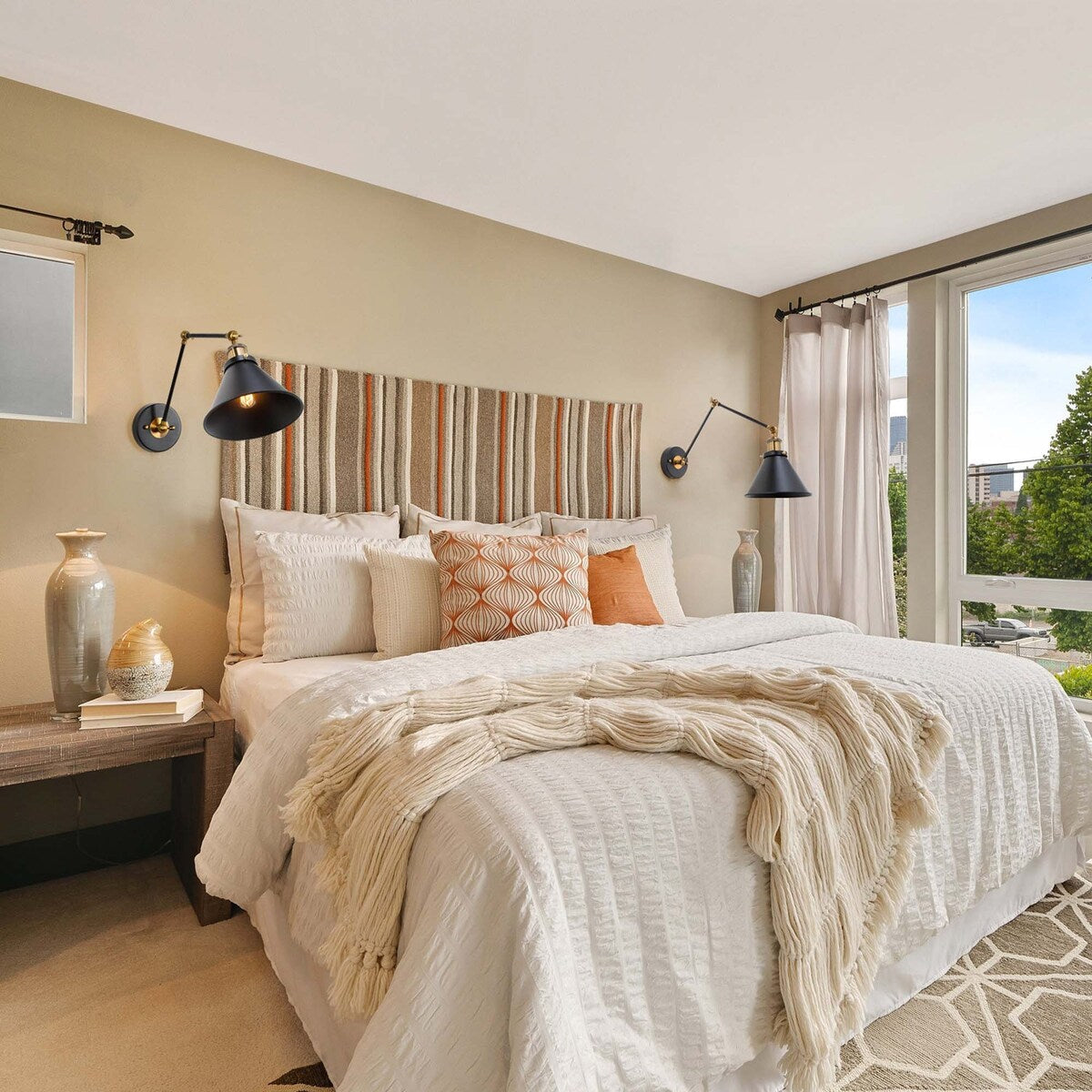 Ensemble de 2 appliques murales modernes à bras pivotant réglables Malryn, à brancher ou à brancher