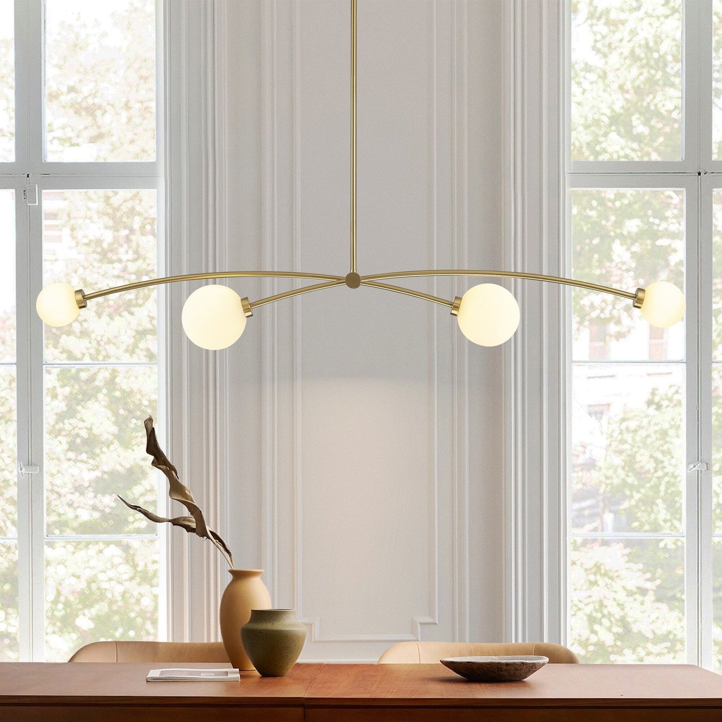 Suspension Sputnik linéaire simple et moderne à 4 lumières, couleur or, pour îlot de cuisine ou salle à manger – 130 cm (l) x 28 cm (p) x 15 cm (h).