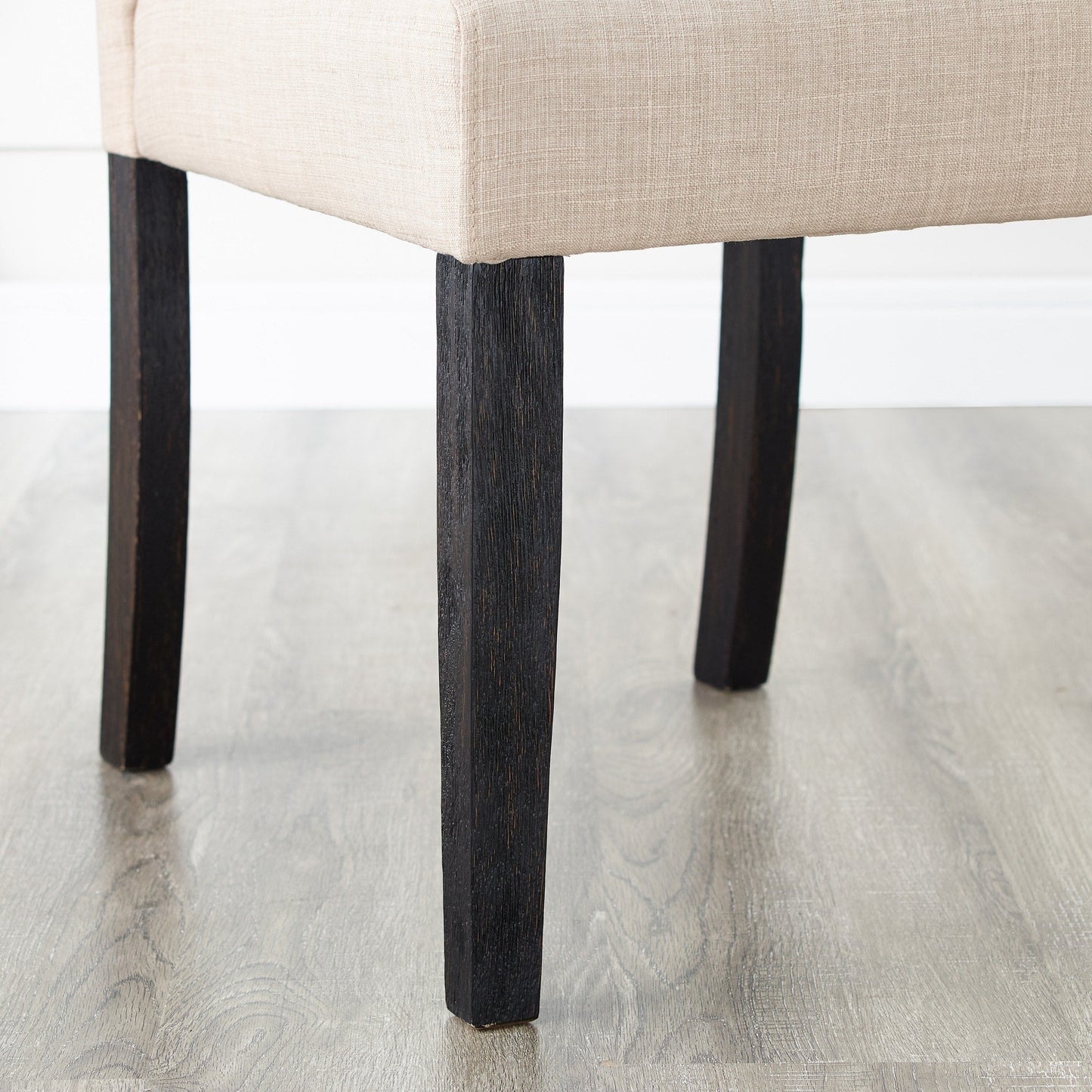 Chaise de salle à manger capitonnée en bois massif Leviton de Roundhill Furniture (lot de 2)