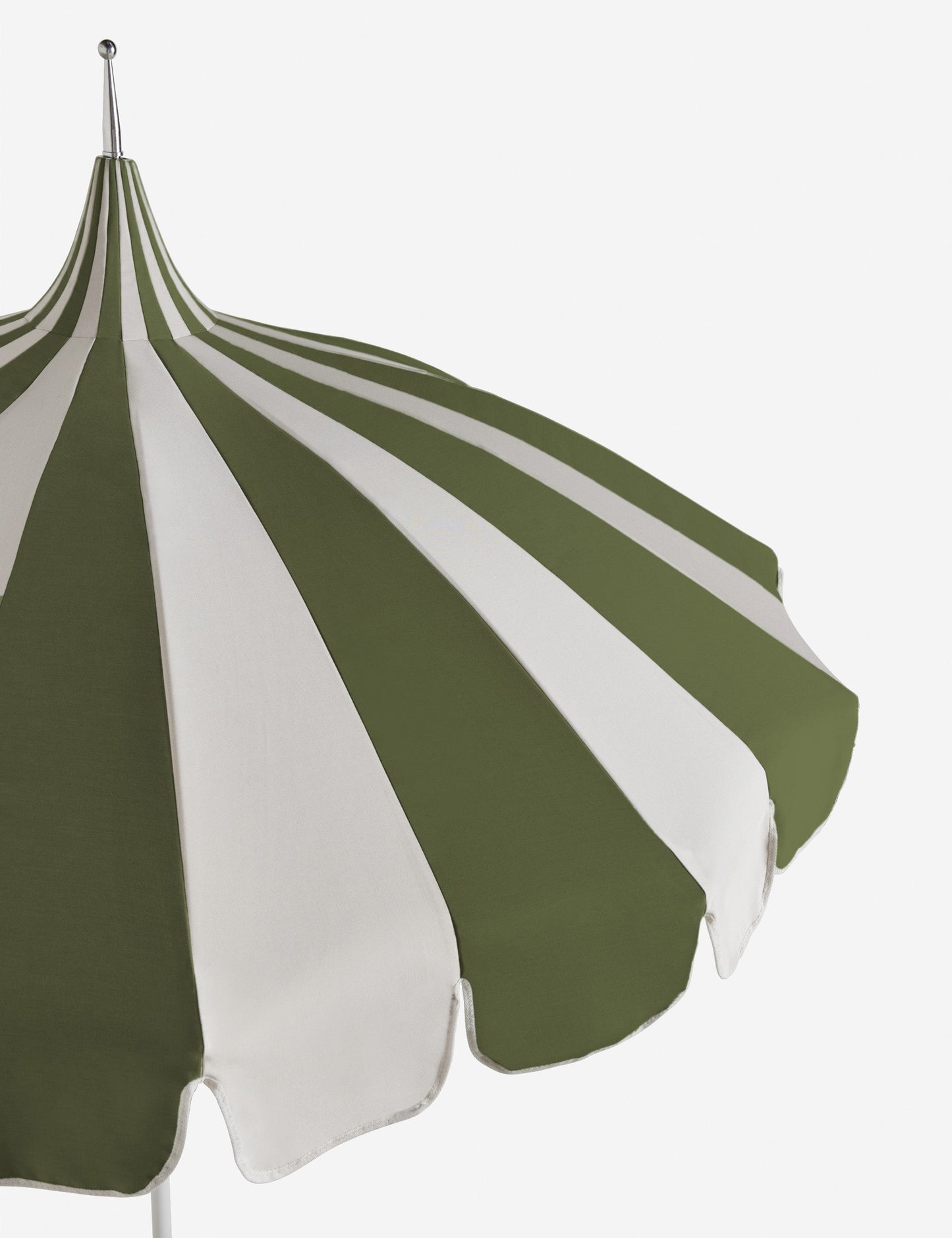 Parasol d'extérieur Aamu 8'6 Pagoda par Sarah Sherman Samuel
