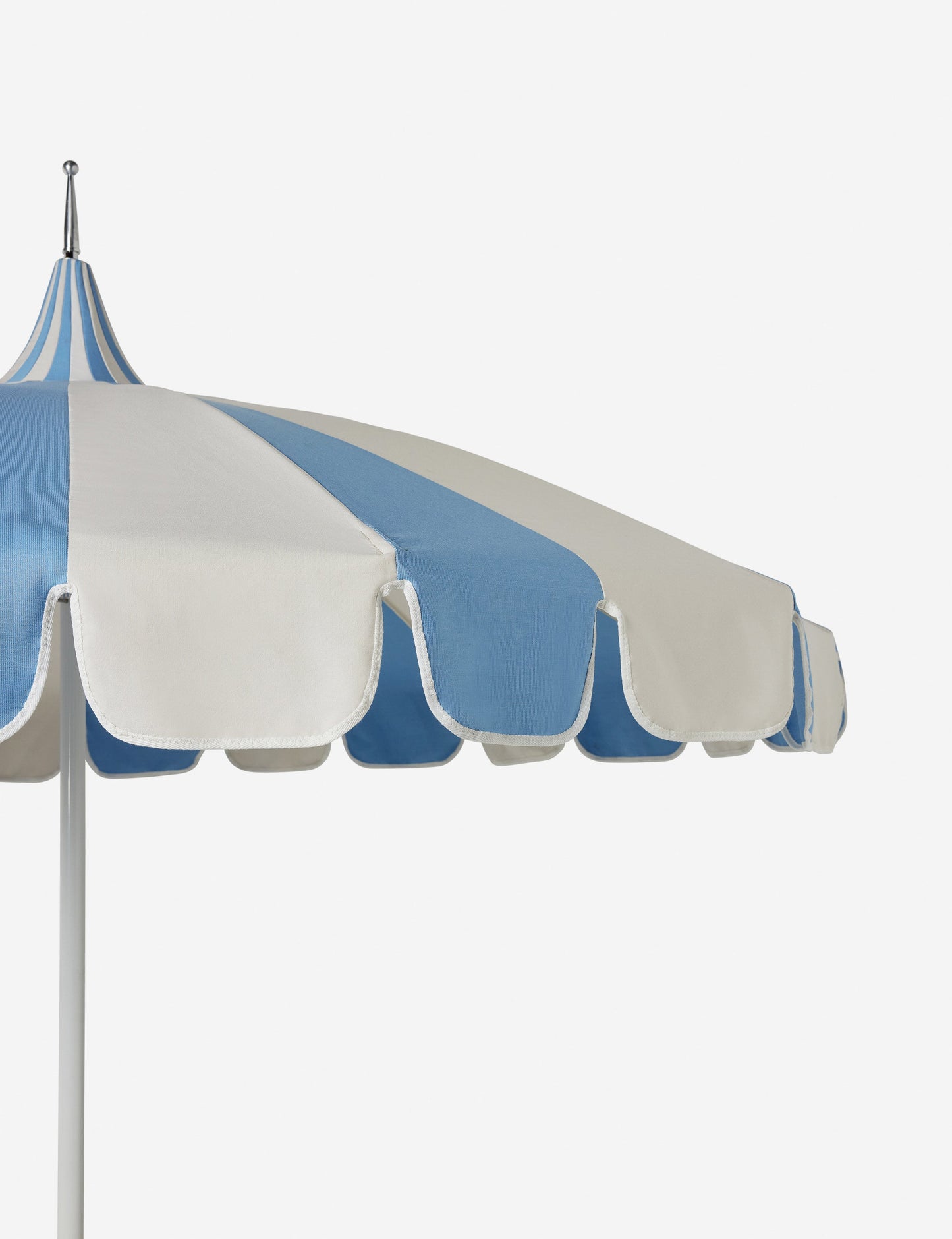 Parasol d'extérieur Aamu 8'6 Pagoda par Sarah Sherman Samuel