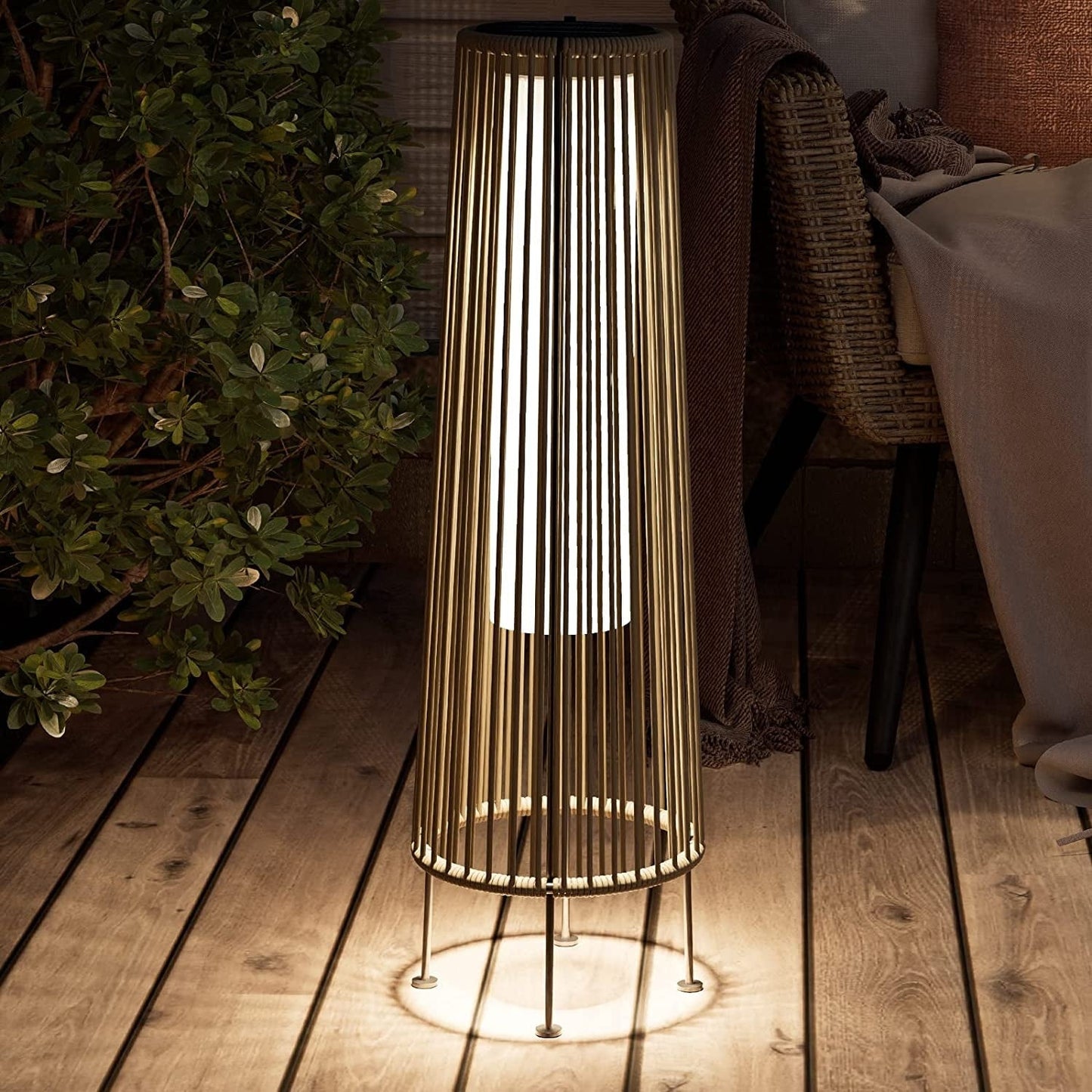 Lot de 2 lampes solaires d'extérieur en osier, résistantes aux intempéries, idéales pour terrasse, porche, cour ou jardin.