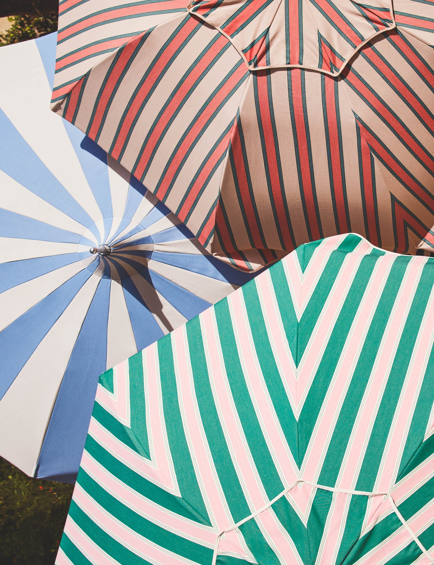 Parasol d'extérieur Aamu 8'6 Pagoda par Sarah Sherman Samuel