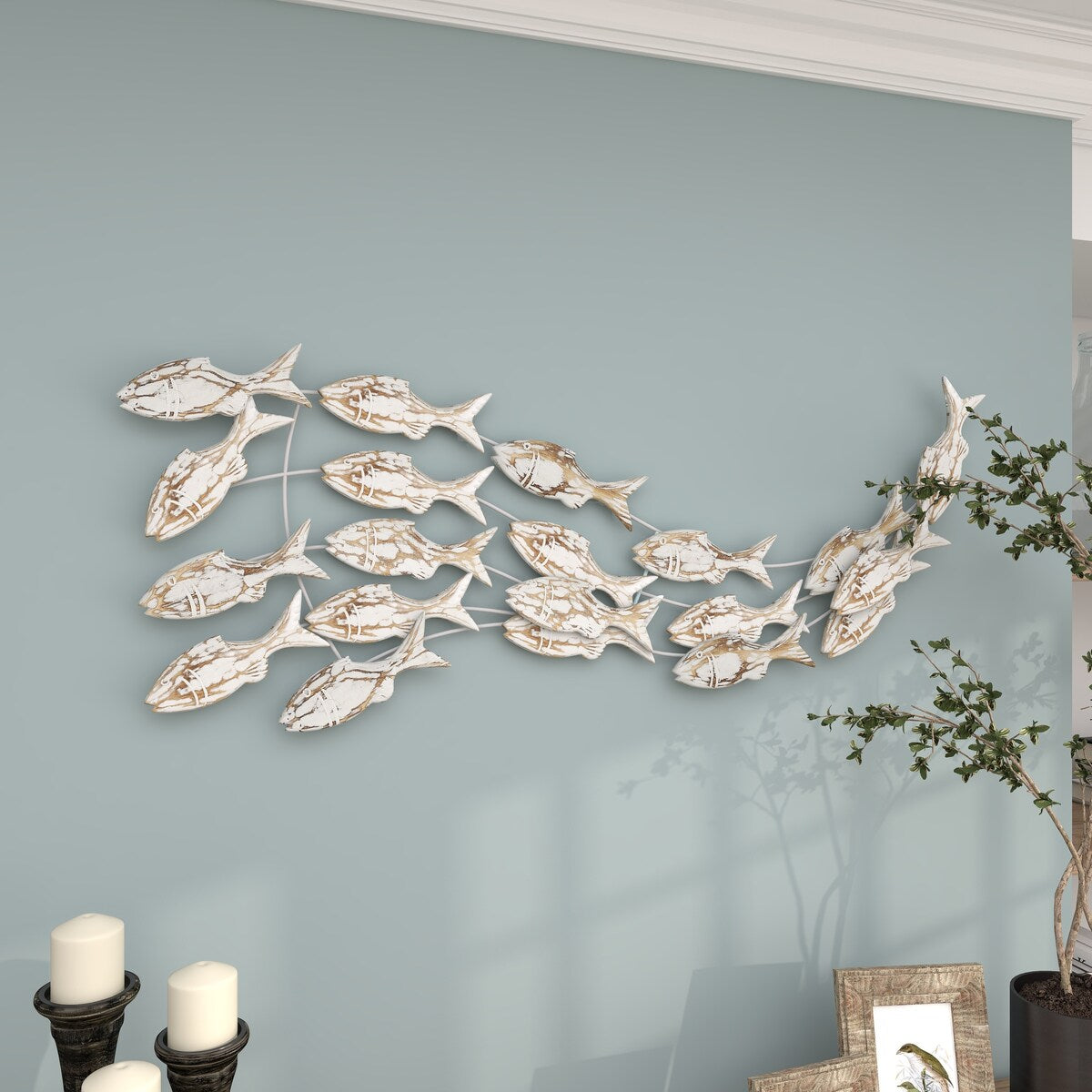 Décoration murale en bois faite main, motif poisson nageur, effet vieilli marron - Blanc - Roche River Decor